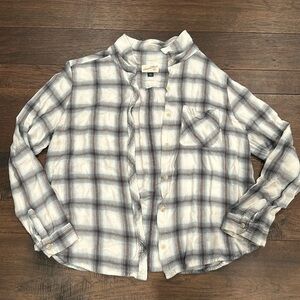 Size XXL juniors Universal Thread plaid flannel soft button down